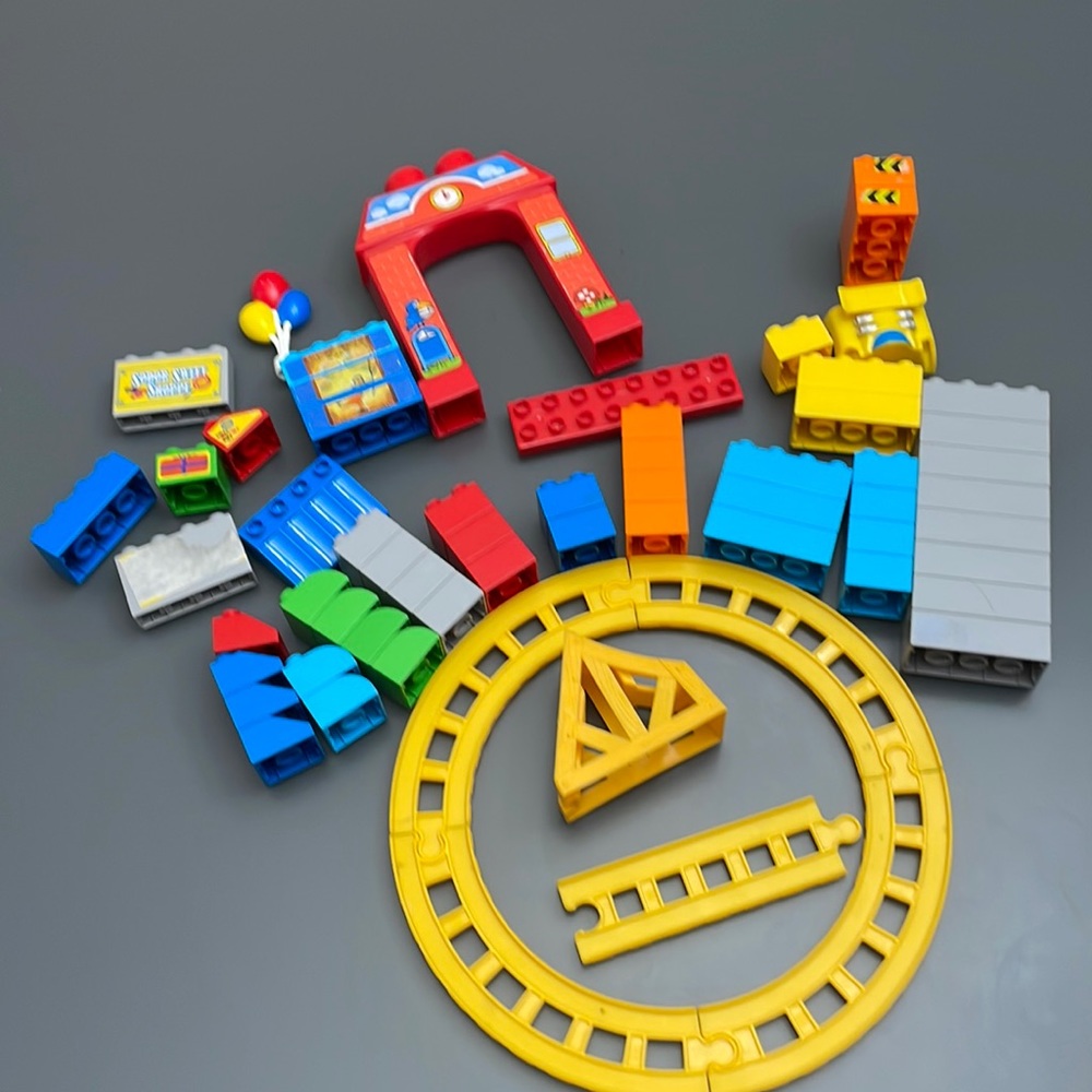 Lot of 60+ Mega Bloks random pieces train tracks some need cleaning